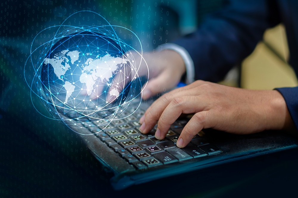 Existe software focado em econometria espacial?