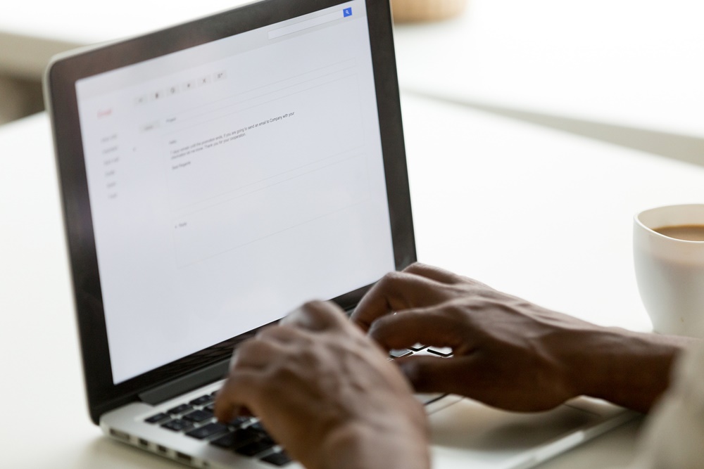 Proteja seu e-mail empresarial de spam, vírus e roubo de dados
