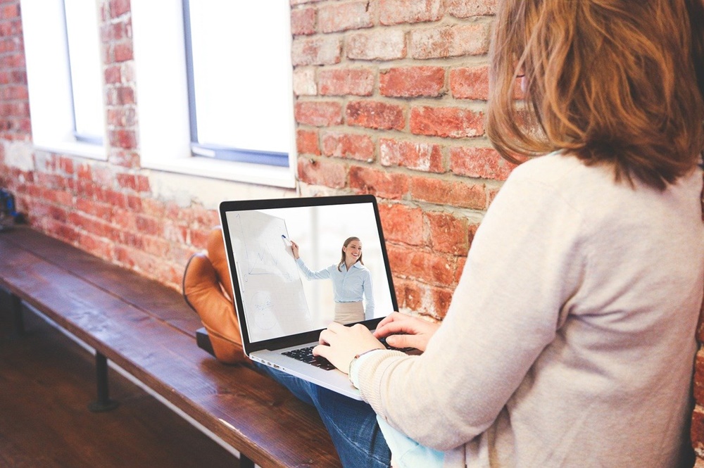 iSpring:  saiba mais sobre este software de e-learning